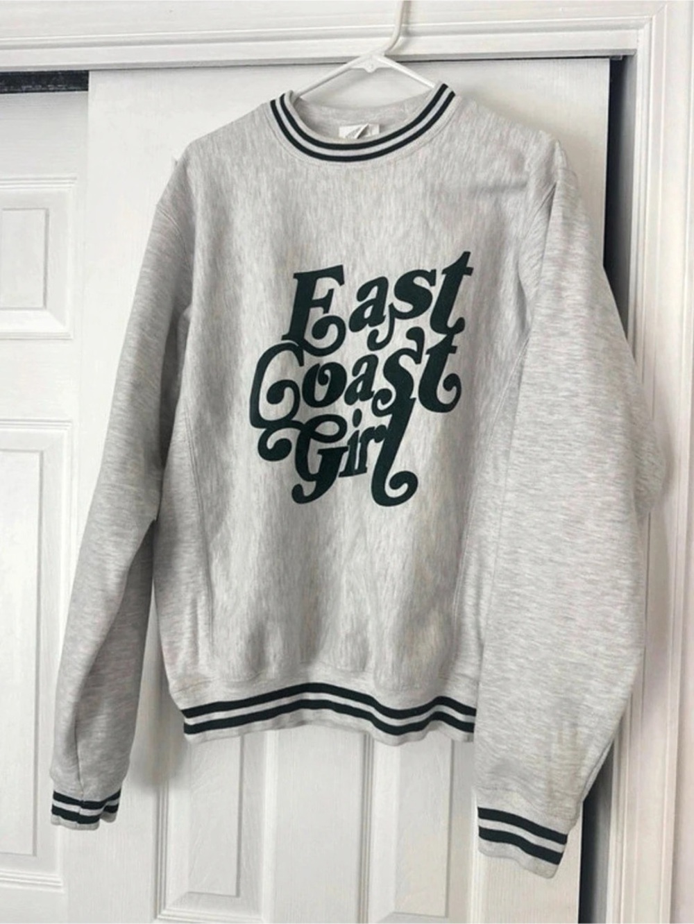 Champion East Coast Girl Ribbed Champion Crewneck Sweatshirt Size Small